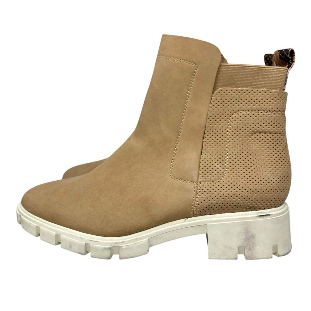 Journee‎ Collection Tan Faux Leather Chunky Lug Sole Ankle Boots - Picture 6 of 15